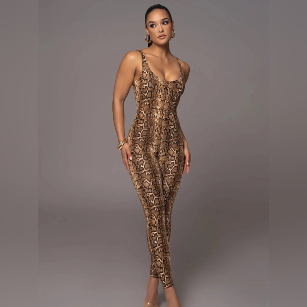 JLUXLABEL Brown Snake Print Top